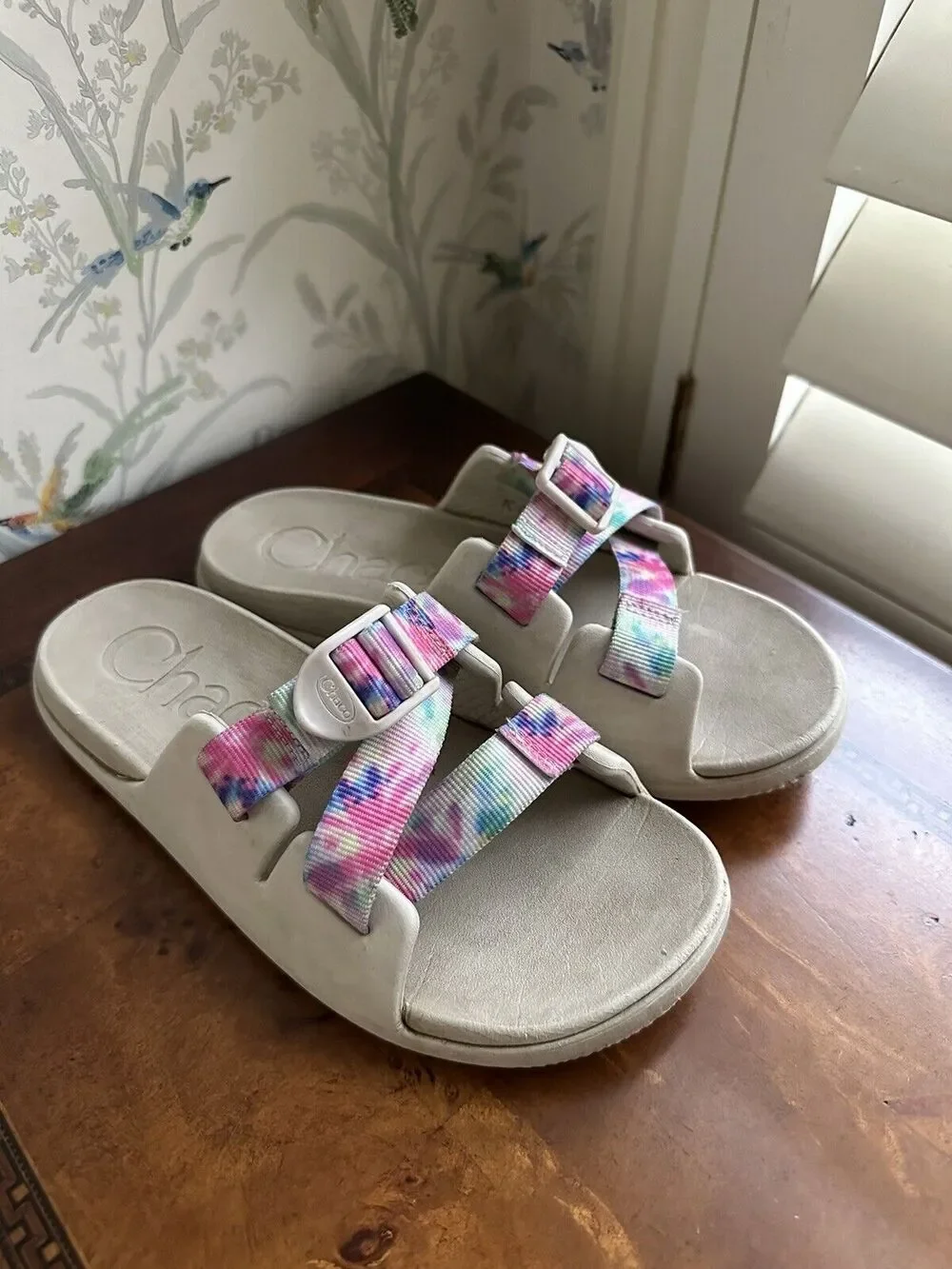Chaco 4 big kids Chillos girls shoes slides sandals tie dye Fit Women’s Size 5